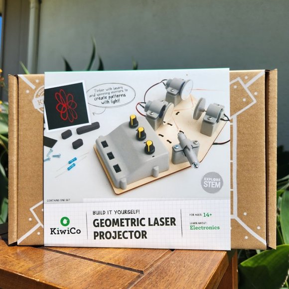 NEW KiwiCo. Kiwi Co. Geometric Laser Projector Science Kit STEM Craft Learning K - Picture 4 of 12